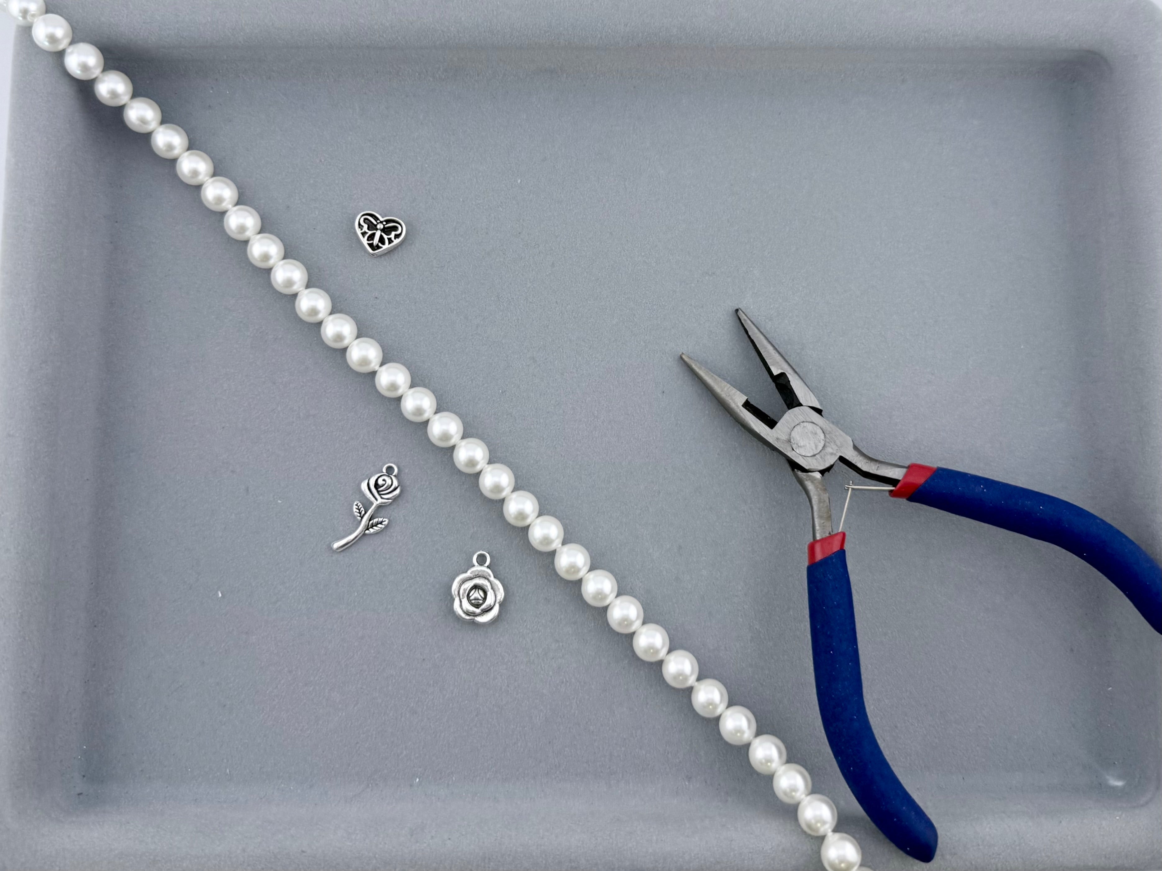 Shell Pearls Round Beads Strand White