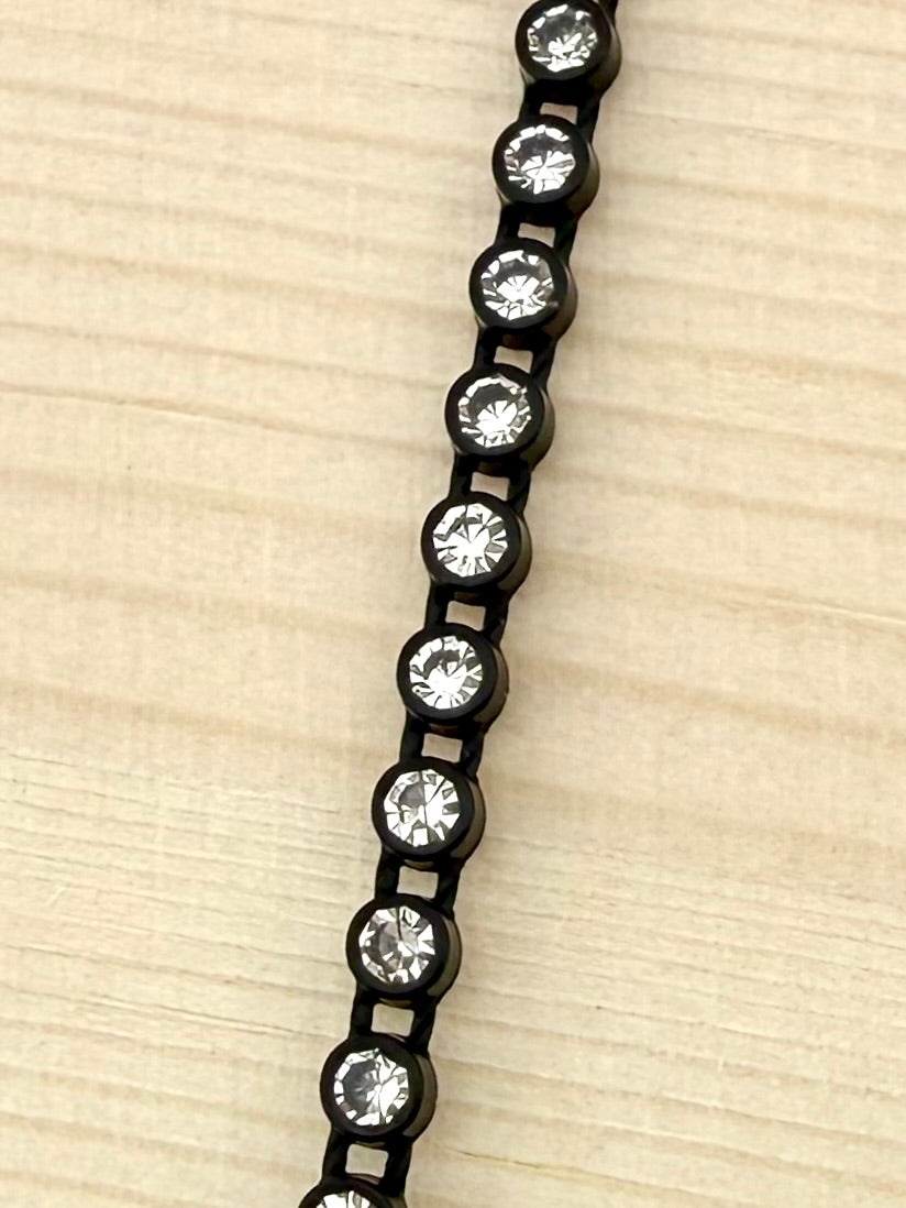 2.6mm Black Plastic Rhinestone Banding With Clear Crystal