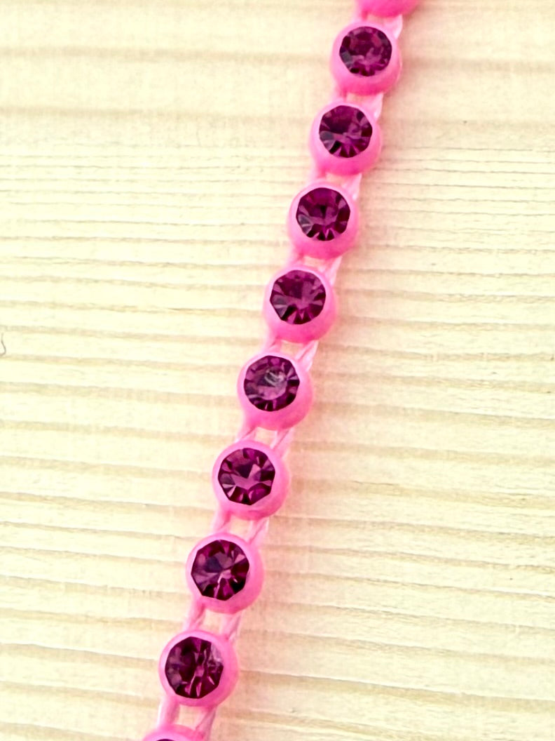 2.6mm Pink Plastic Rhinestone Banding With Pink Crystal