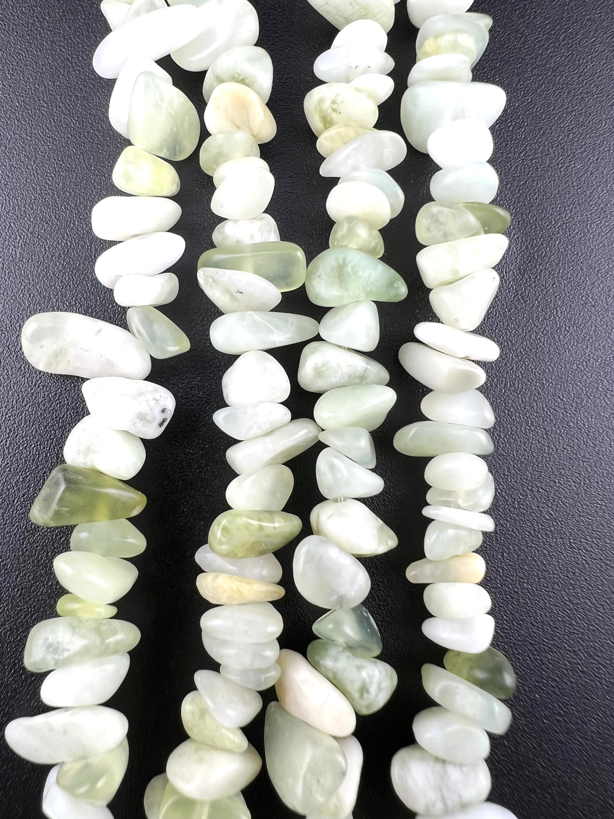 Natural Stone Mountain Jade Chip Beads 5-8mm