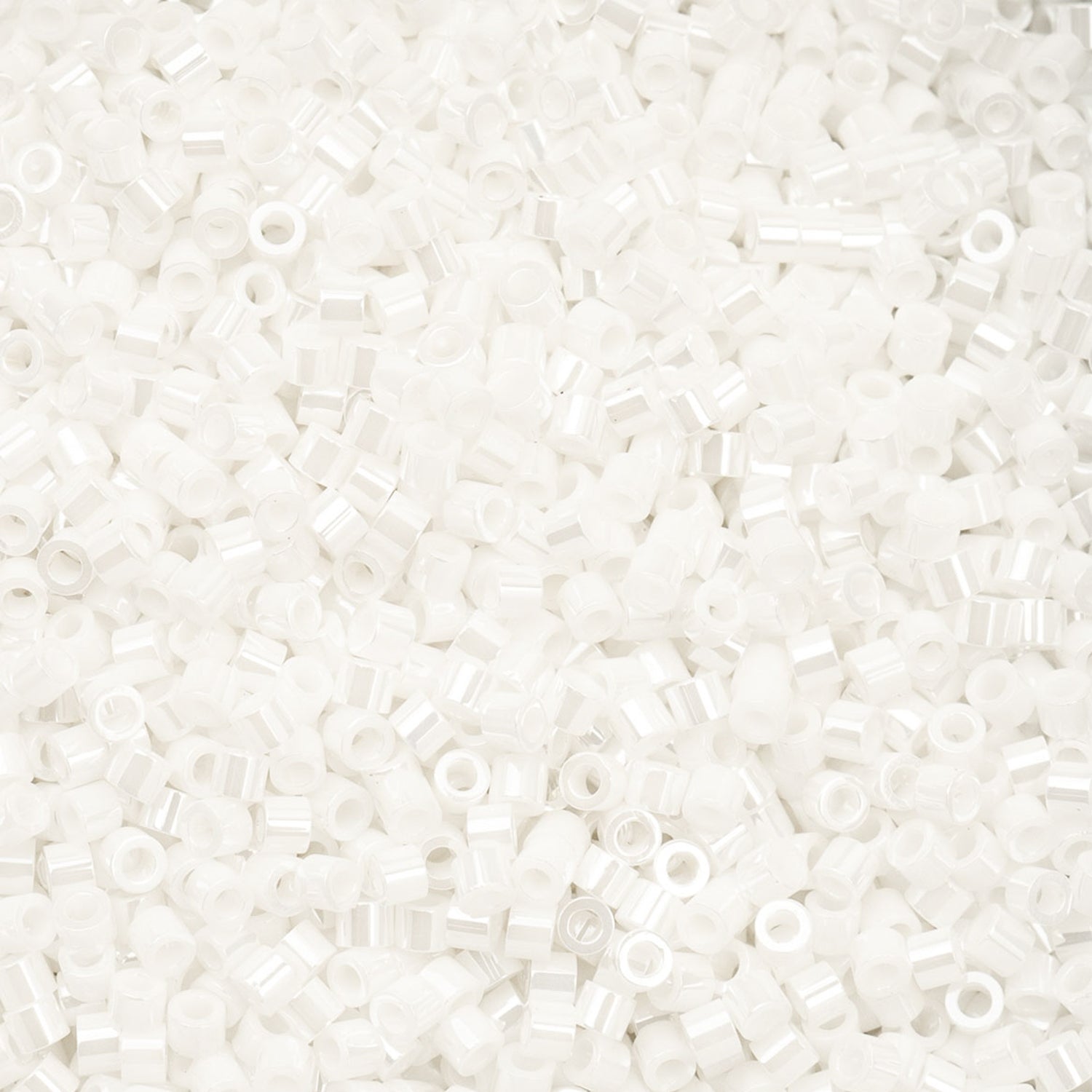 Cylin Bead 11/0 25g Bag White Pearl Luster