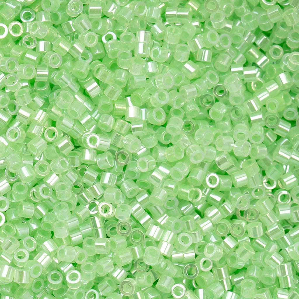 Cylin Bead 11/0 25g Bag Light Crystal Green Ceylon