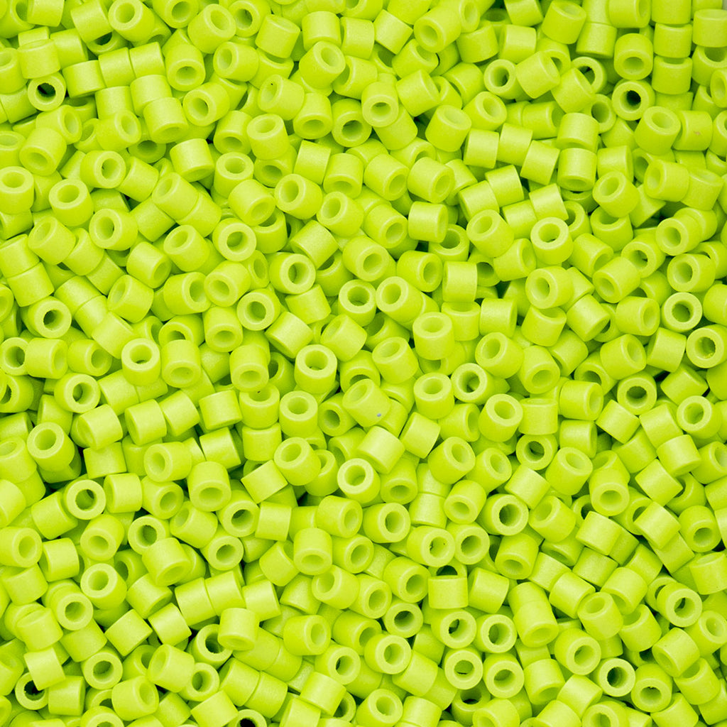 Cylin Bead 11/0 25g Bag Opaque Chartreuse