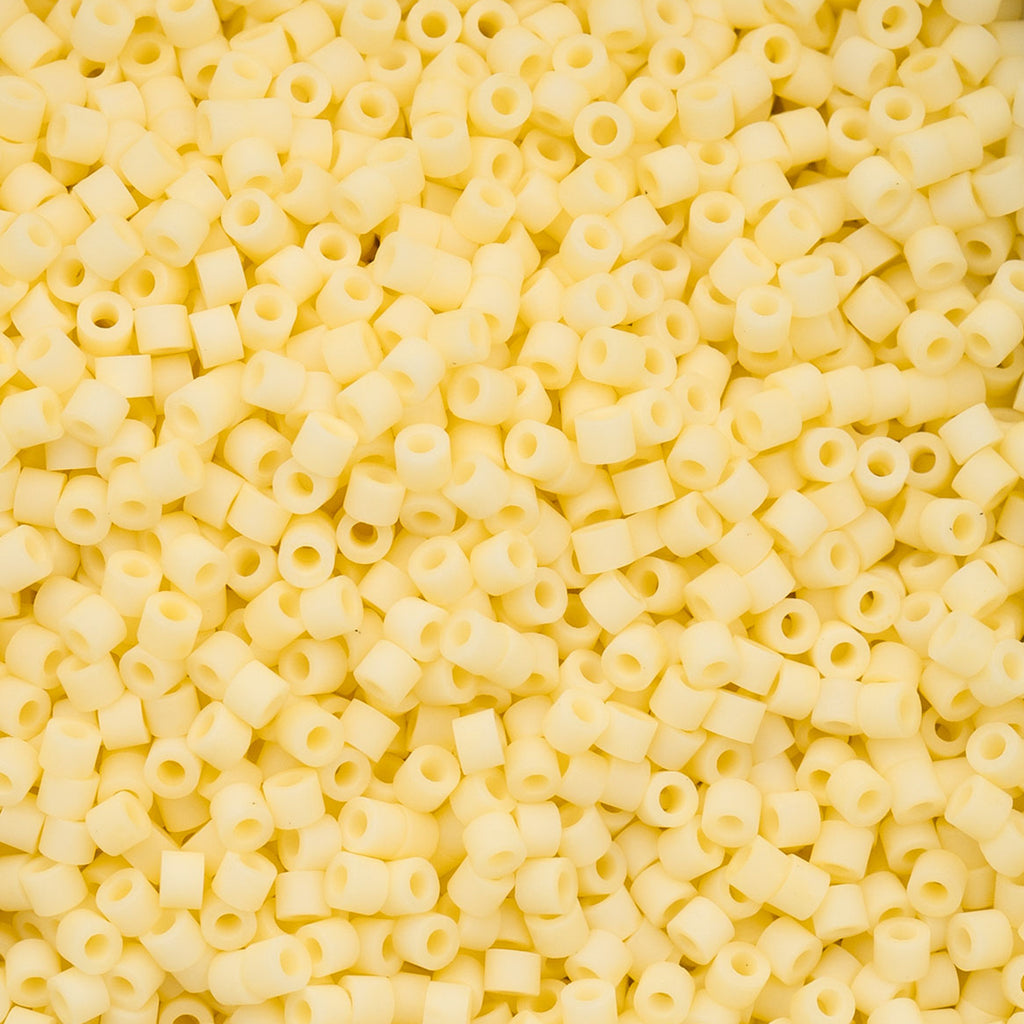 Cylin Bead 11/0 25g Bag Matte Macaron - Butter Cream