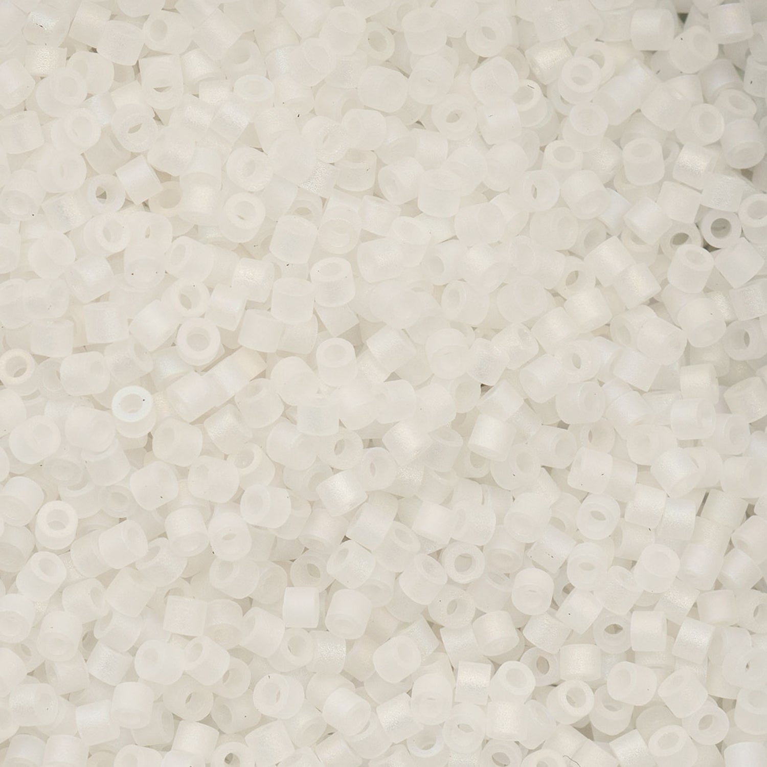 Cylin Bead 11/0 25g Bag Matte Macaron AB - White