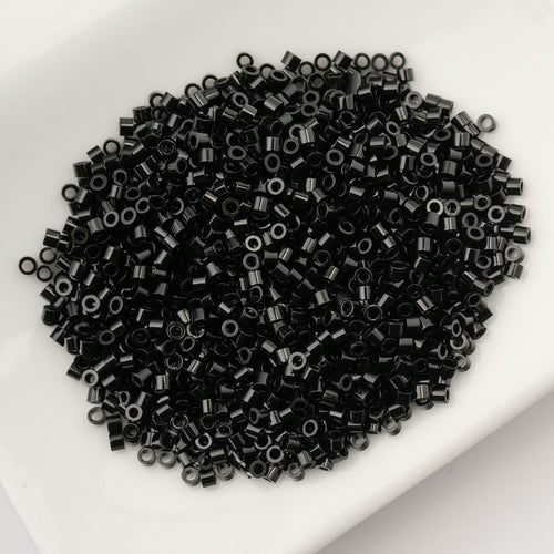 Cylin Bead 11/0 25g Bag Opaque Black