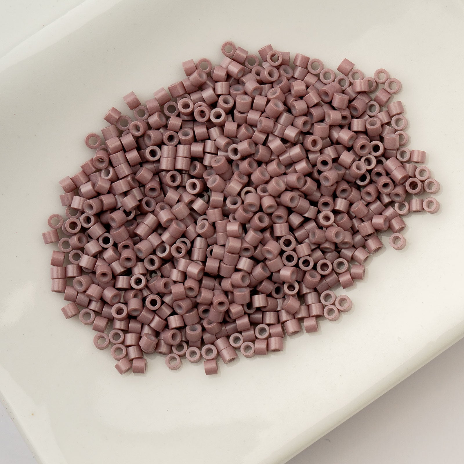 Cylin Bead 11/0 25g Bag Opaque Mauve