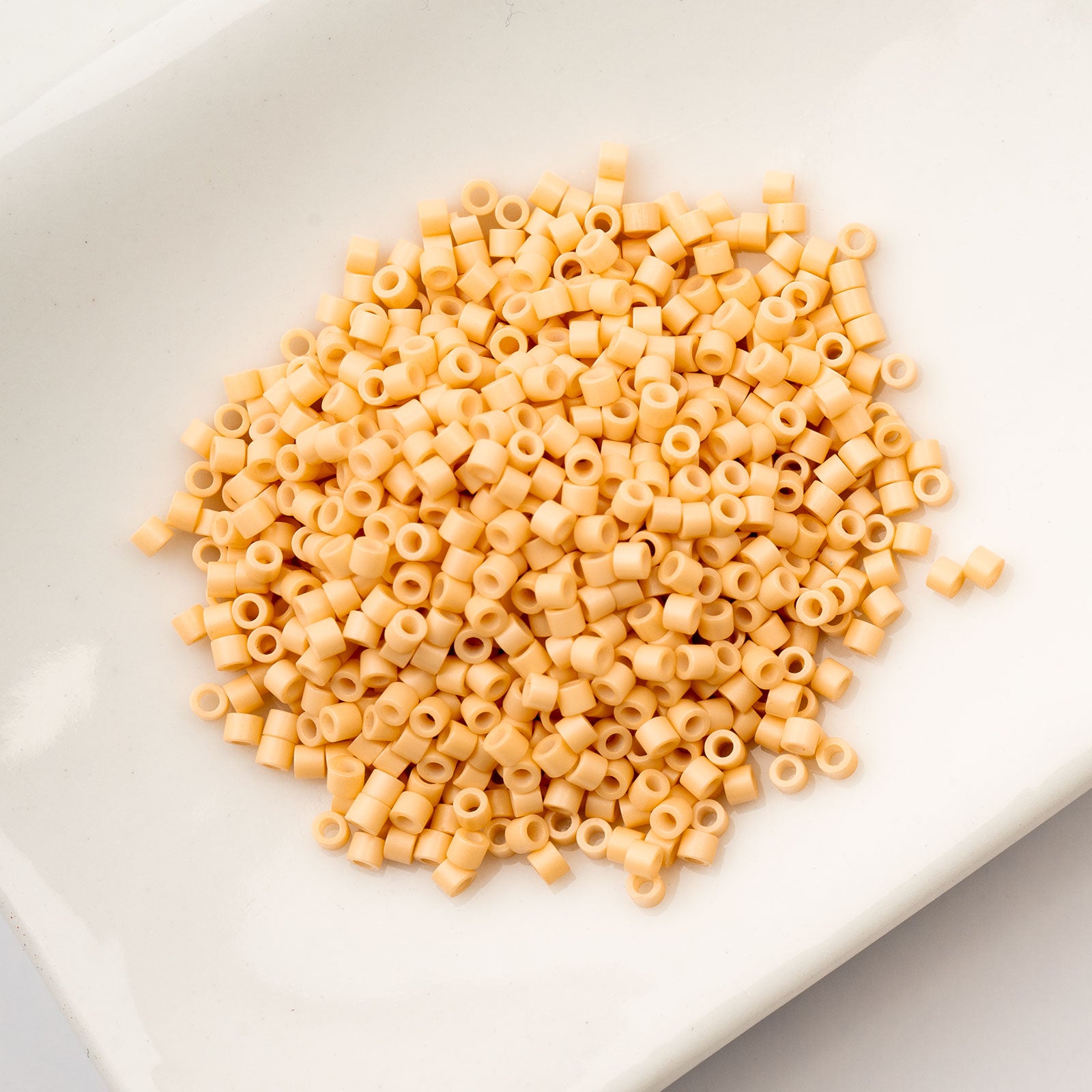 Cylin Bead 11/0 25g Bag Opaque Toasted Almond