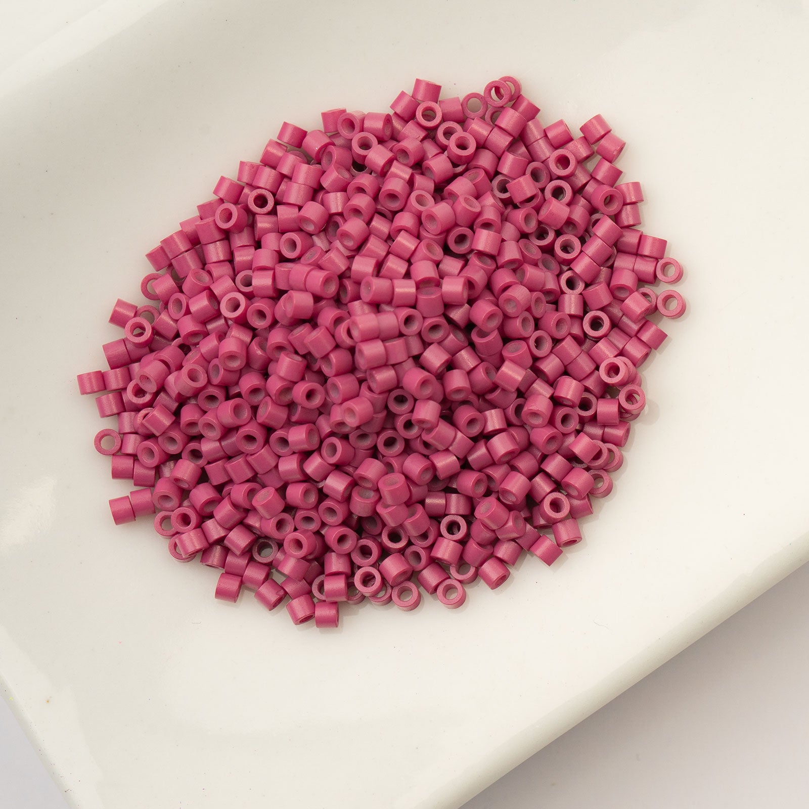 Cylin Bead 11/0 25g Bag Opaque Victorian Rose