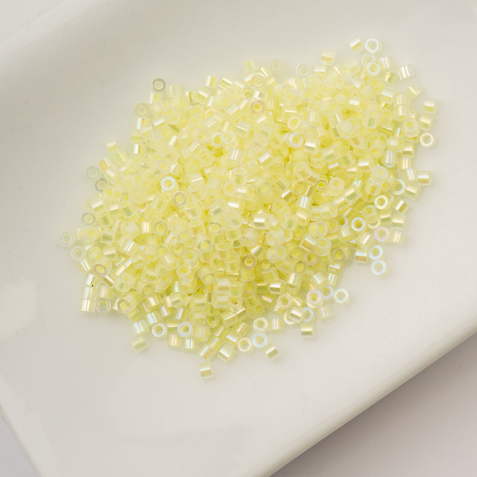 Cylin Bead 11/0 25g Bag Glow in Dark AB - Yellow