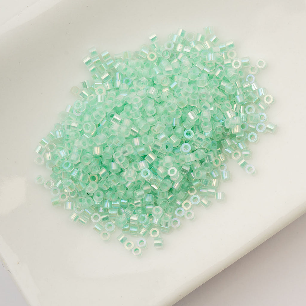 Cylin Bead 11/0 25g Bag Glow in Dark AB - Green