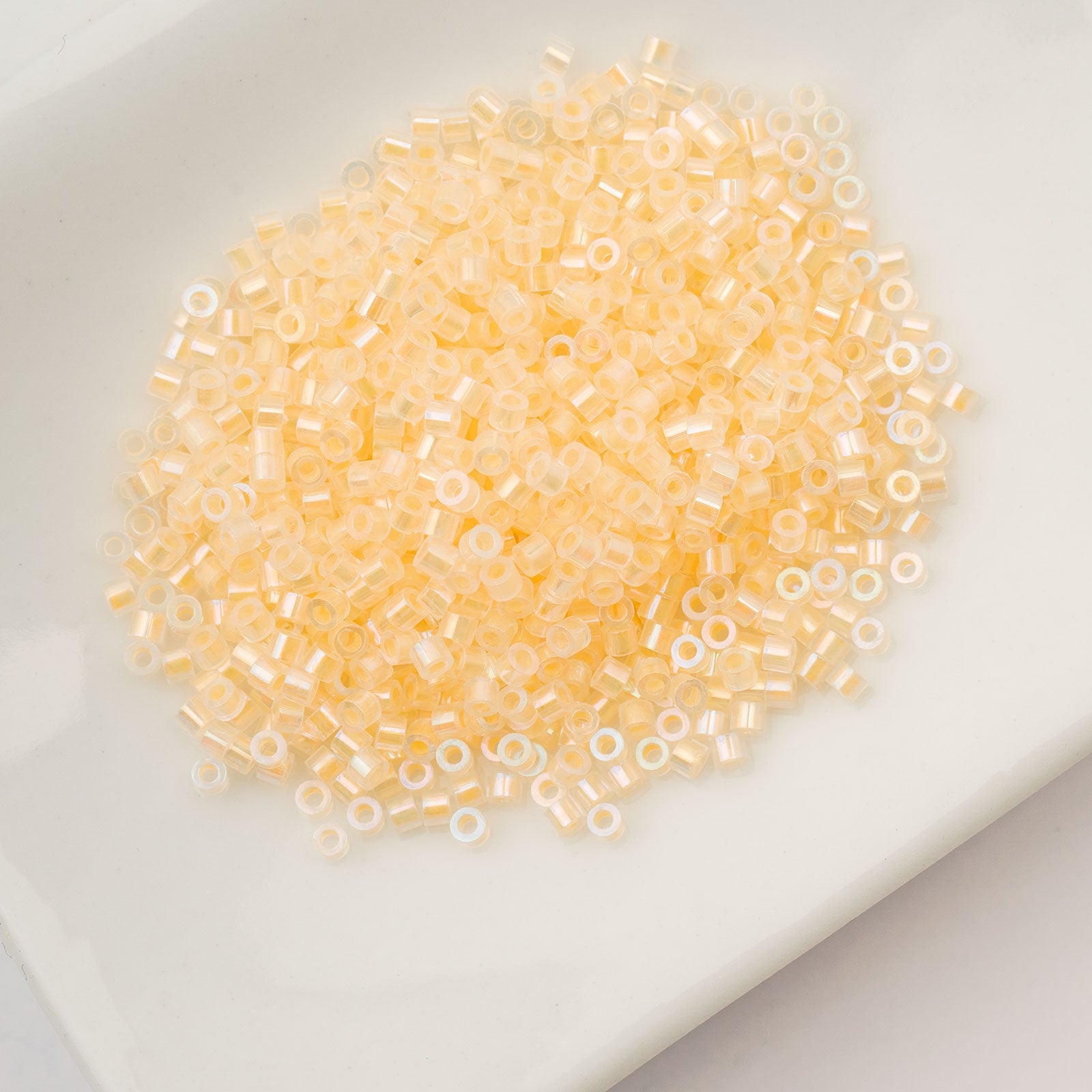 Cylin Bead 11/0 25g Bag Glow in Dark AB - Light Yellow