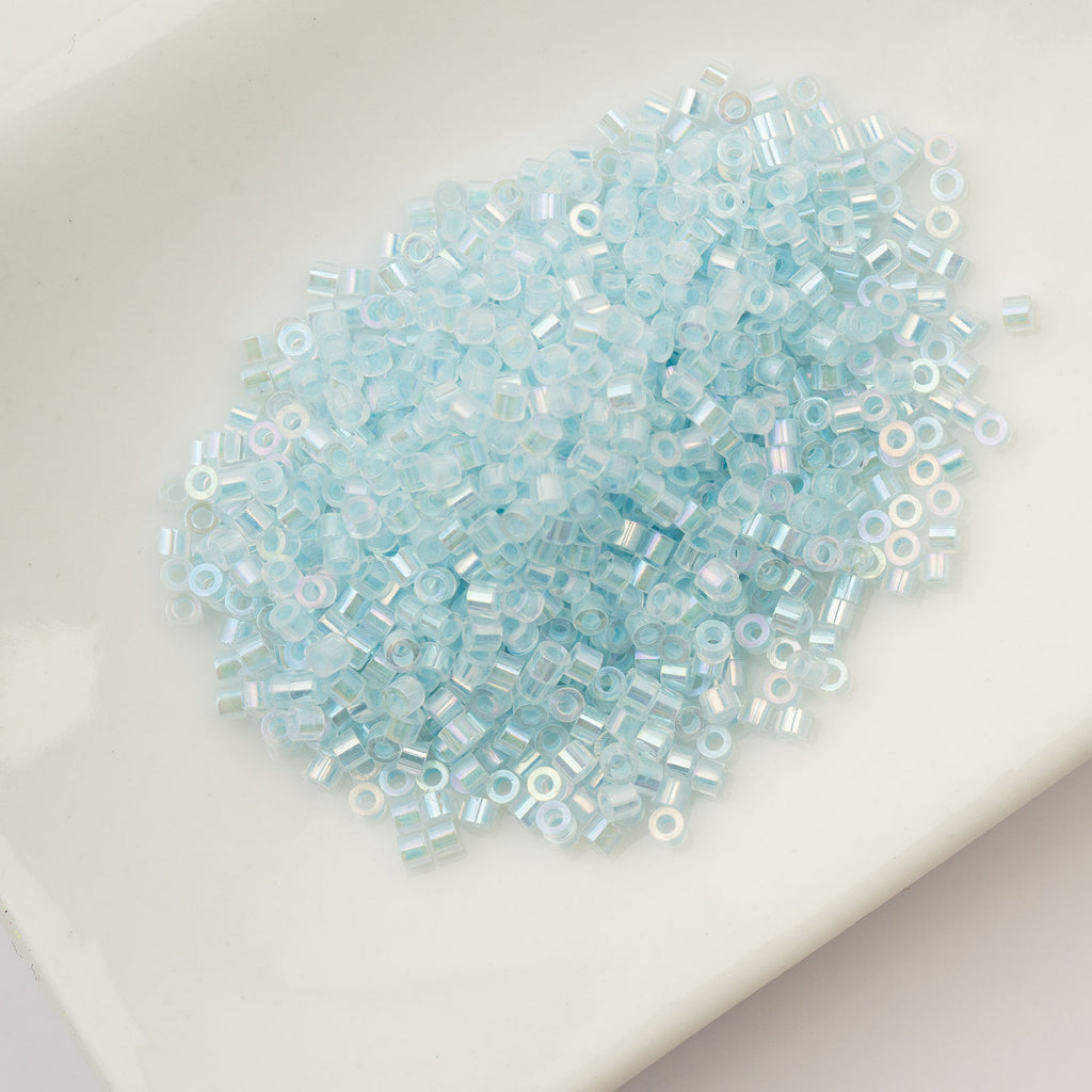 Cylin Bead 11/0 25g Bag Glow in Dark AB - Sky
