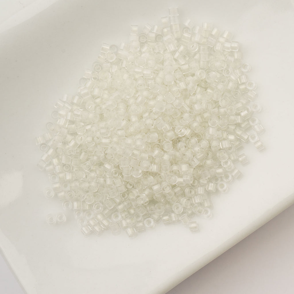 Cylin Bead 11/0 25g Bag Glow in Dark - White to Green