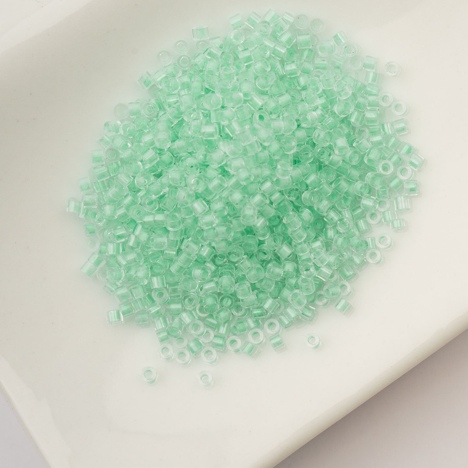 Cylin Bead 11/0 25g Bag Glow in Dark - Green