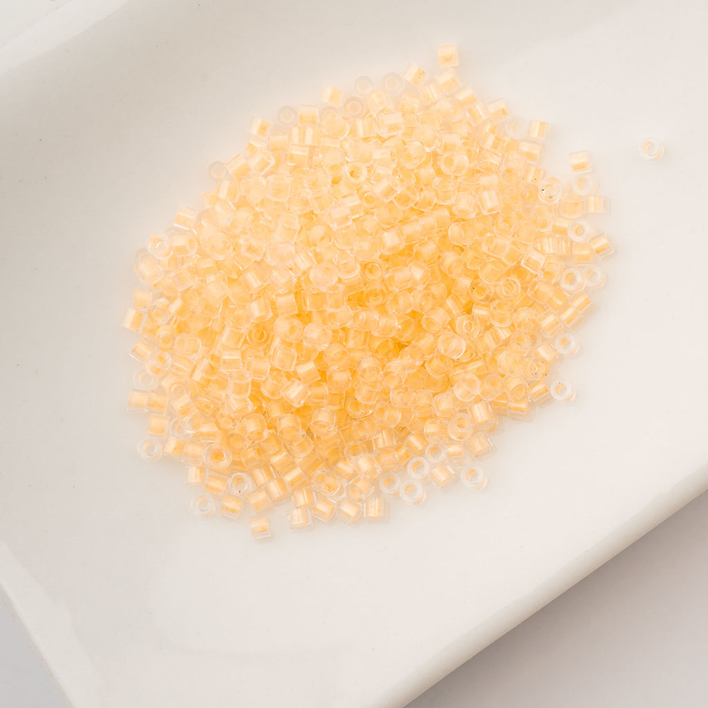 Cylin Bead 11/0 25g Bag Glow in Dark - Light Yellow
