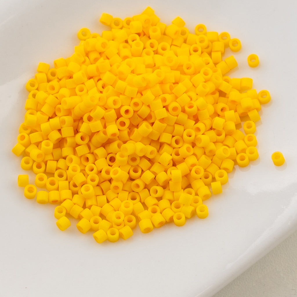 Cylin Bead 11/0 25g Bag Opaque  Butterlight Matte